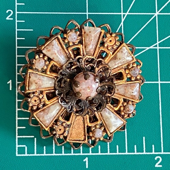 Vintage Round Brooch Copper Glitter Marbled White Stones Pinwheel Design - Picture 9 of 9